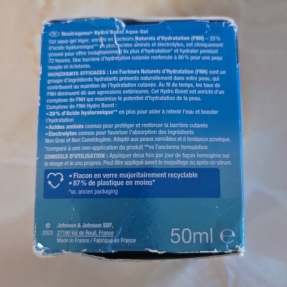Neutrogena Hydro Boost Aqua-Gel Moisturizer - Picture 3 of 3